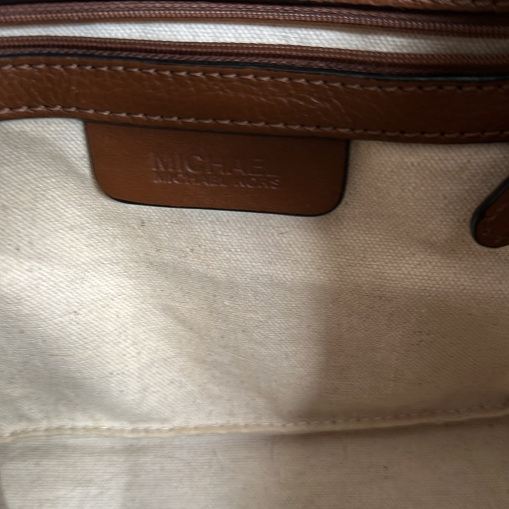 Michael Kors Hand Bag - Picture 8 of 15